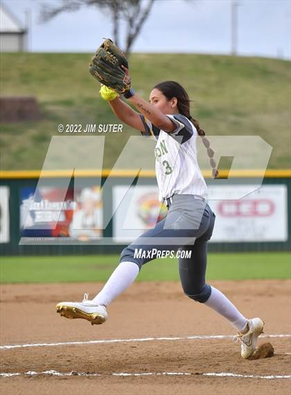 Thumbnail 2 in Lexington vs Brenham (Brenham Tournament) photogallery.