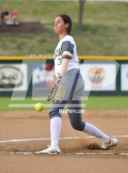 Thumbnail 1 in Lexington vs Brenham (Brenham Tournament) photogallery.