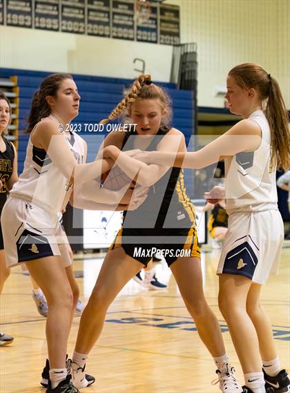 Thumbnail 2 in Honeoye Falls-Lima @ Sutherland photogallery.