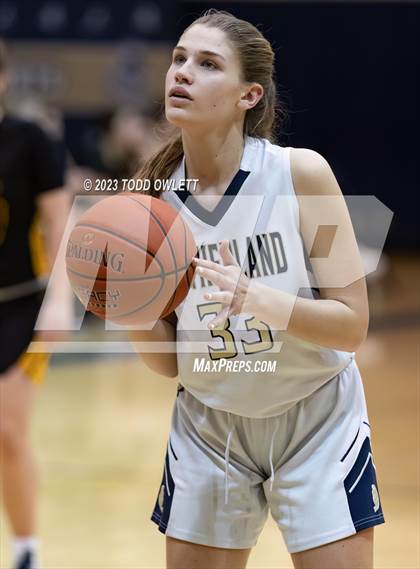 Thumbnail 2 in Honeoye Falls-Lima @ Sutherland photogallery.