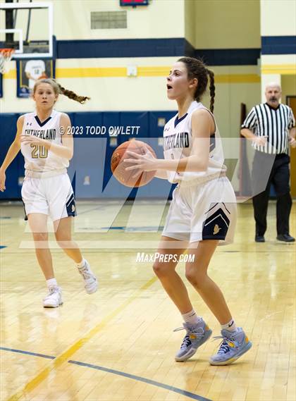 Thumbnail 2 in Honeoye Falls-Lima @ Sutherland photogallery.