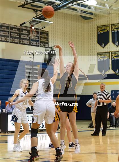 Thumbnail 2 in Honeoye Falls-Lima @ Sutherland photogallery.