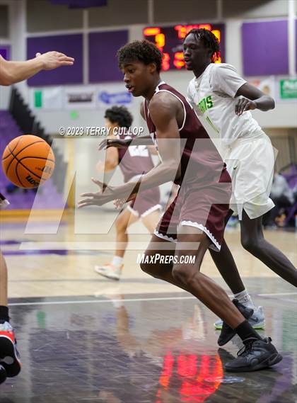 Thumbnail 2 in Kearns vs. Elko (Riverton Holiday Tournament) photogallery.