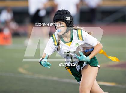Thumbnail 1 in Royal @ Simi Valley photogallery.