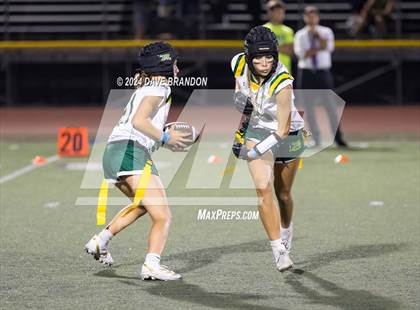 Thumbnail 3 in Royal @ Simi Valley photogallery.