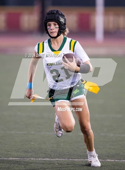 Thumbnail 2 in Royal @ Simi Valley photogallery.