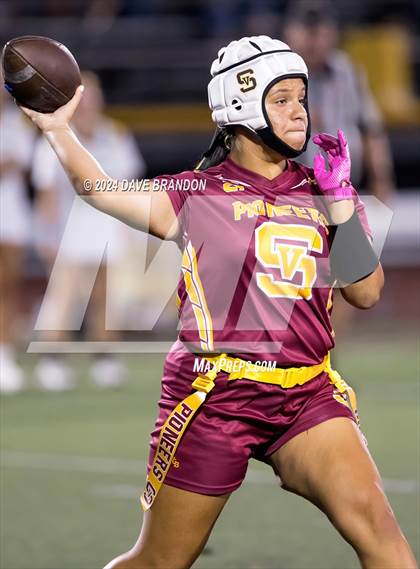 Thumbnail 3 in Royal @ Simi Valley photogallery.