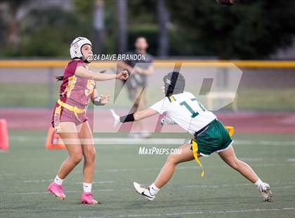 Thumbnail 3 in Royal @ Simi Valley photogallery.