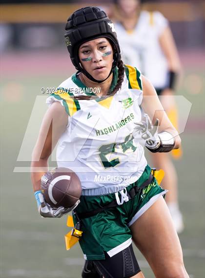 Thumbnail 2 in Royal @ Simi Valley photogallery.