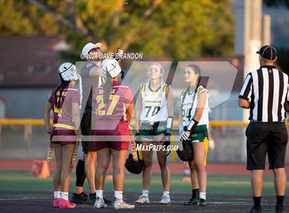 Thumbnail 2 in Royal @ Simi Valley photogallery.