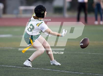 Thumbnail 3 in Royal @ Simi Valley photogallery.