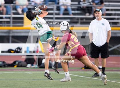 Thumbnail 3 in Royal @ Simi Valley photogallery.