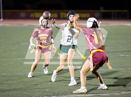 Thumbnail 2 in Royal @ Simi Valley photogallery.