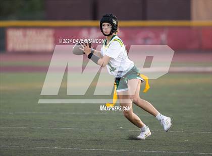 Thumbnail 1 in Royal @ Simi Valley photogallery.