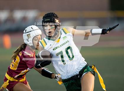 Thumbnail 3 in Royal @ Simi Valley photogallery.