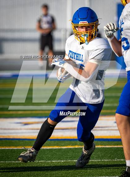 Thumbnail 2 in JV: Foothill @ Newark Memorial photogallery.