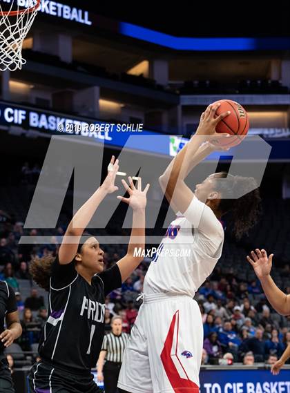 Thumbnail 3 in Christian Brothers vs. Bradshaw Christian (CIF SJS D3 Final) photogallery.