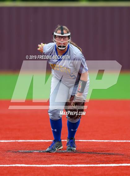 Thumbnail 3 in Dodd City vs. Ector (UIL 1A Regional Semifinal) photogallery.