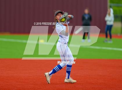 Thumbnail 3 in Dodd City vs. Ector (UIL 1A Regional Semifinal) photogallery.