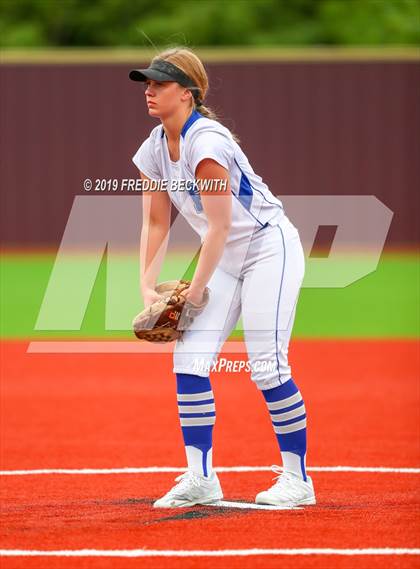 Thumbnail 2 in Dodd City vs. Ector (UIL 1A Regional Semifinal) photogallery.