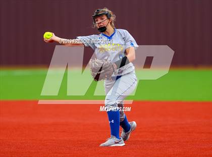Thumbnail 2 in Dodd City vs. Ector (UIL 1A Regional Semifinal) photogallery.