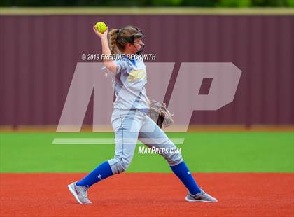 Thumbnail 2 in Dodd City vs. Ector (UIL 1A Regional Semifinal) photogallery.