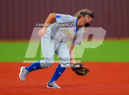 Thumbnail 3 in Dodd City vs. Ector (UIL 1A Regional Semifinal) photogallery.