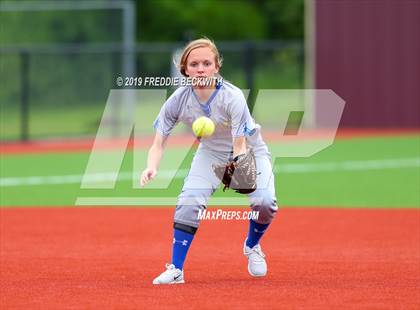 Thumbnail 2 in Dodd City vs. Ector (UIL 1A Regional Semifinal) photogallery.