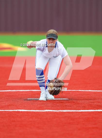 Thumbnail 3 in Dodd City vs. Ector (UIL 1A Regional Semifinal) photogallery.