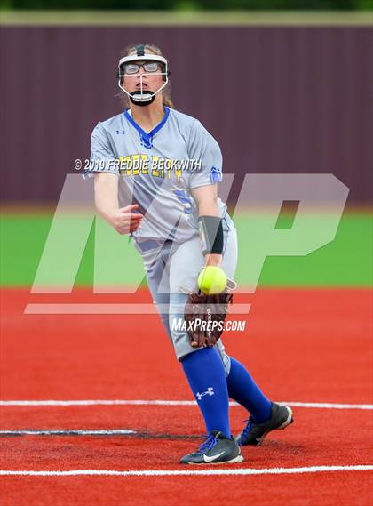 Thumbnail 1 in Dodd City vs. Ector (UIL 1A Regional Semifinal) photogallery.