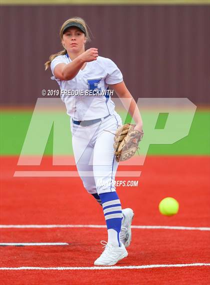 Thumbnail 2 in Dodd City vs. Ector (UIL 1A Regional Semifinal) photogallery.