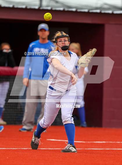 Thumbnail 2 in Dodd City vs. Ector (UIL 1A Regional Semifinal) photogallery.