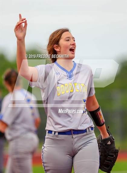 Thumbnail 2 in Dodd City vs. Ector (UIL 1A Regional Semifinal) photogallery.