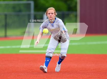 Thumbnail 1 in Dodd City vs. Ector (UIL 1A Regional Semifinal) photogallery.