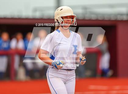 Thumbnail 1 in Dodd City vs. Ector (UIL 1A Regional Semifinal) photogallery.