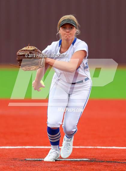 Thumbnail 3 in Dodd City vs. Ector (UIL 1A Regional Semifinal) photogallery.