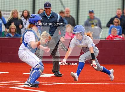 Thumbnail 3 in Dodd City vs. Ector (UIL 1A Regional Semifinal) photogallery.