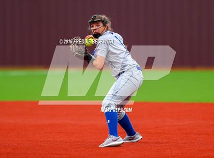 Thumbnail 2 in Dodd City vs. Ector (UIL 1A Regional Semifinal) photogallery.