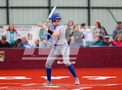 Thumbnail 1 in Dodd City vs. Ector (UIL 1A Regional Semifinal) photogallery.