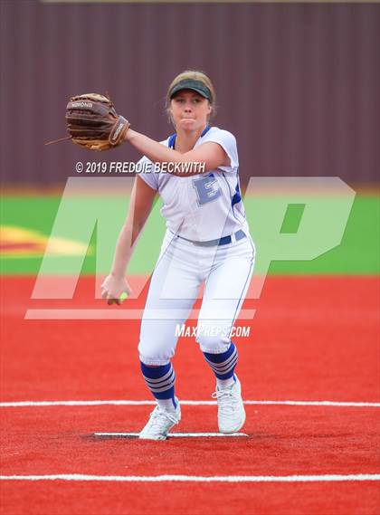 Thumbnail 1 in Dodd City vs. Ector (UIL 1A Regional Semifinal) photogallery.