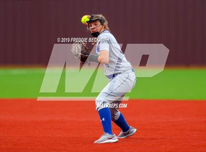 Thumbnail 3 in Dodd City vs. Ector (UIL 1A Regional Semifinal) photogallery.
