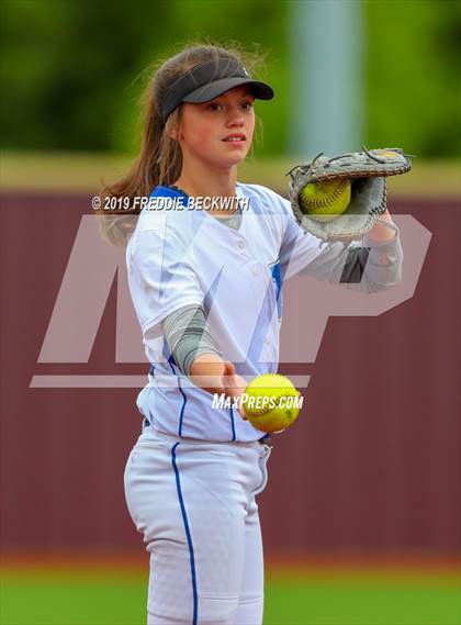 Thumbnail 1 in Dodd City vs. Ector (UIL 1A Regional Semifinal) photogallery.