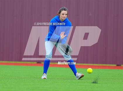 Thumbnail 1 in Dodd City vs. Ector (UIL 1A Regional Semifinal) photogallery.