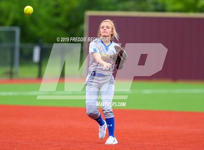 Thumbnail 2 in Dodd City vs. Ector (UIL 1A Regional Semifinal) photogallery.