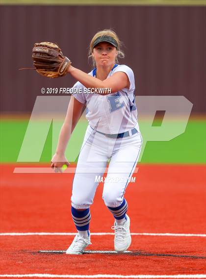 Thumbnail 1 in Dodd City vs. Ector (UIL 1A Regional Semifinal) photogallery.
