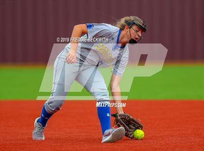 Thumbnail 1 in Dodd City vs. Ector (UIL 1A Regional Semifinal) photogallery.