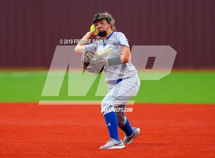 Thumbnail 1 in Dodd City vs. Ector (UIL 1A Regional Semifinal) photogallery.
