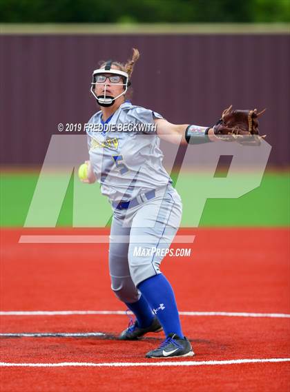 Thumbnail 2 in Dodd City vs. Ector (UIL 1A Regional Semifinal) photogallery.