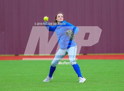 Thumbnail 1 in Dodd City vs. Ector (UIL 1A Regional Semifinal) photogallery.