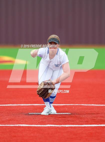 Thumbnail 1 in Dodd City vs. Ector (UIL 1A Regional Semifinal) photogallery.